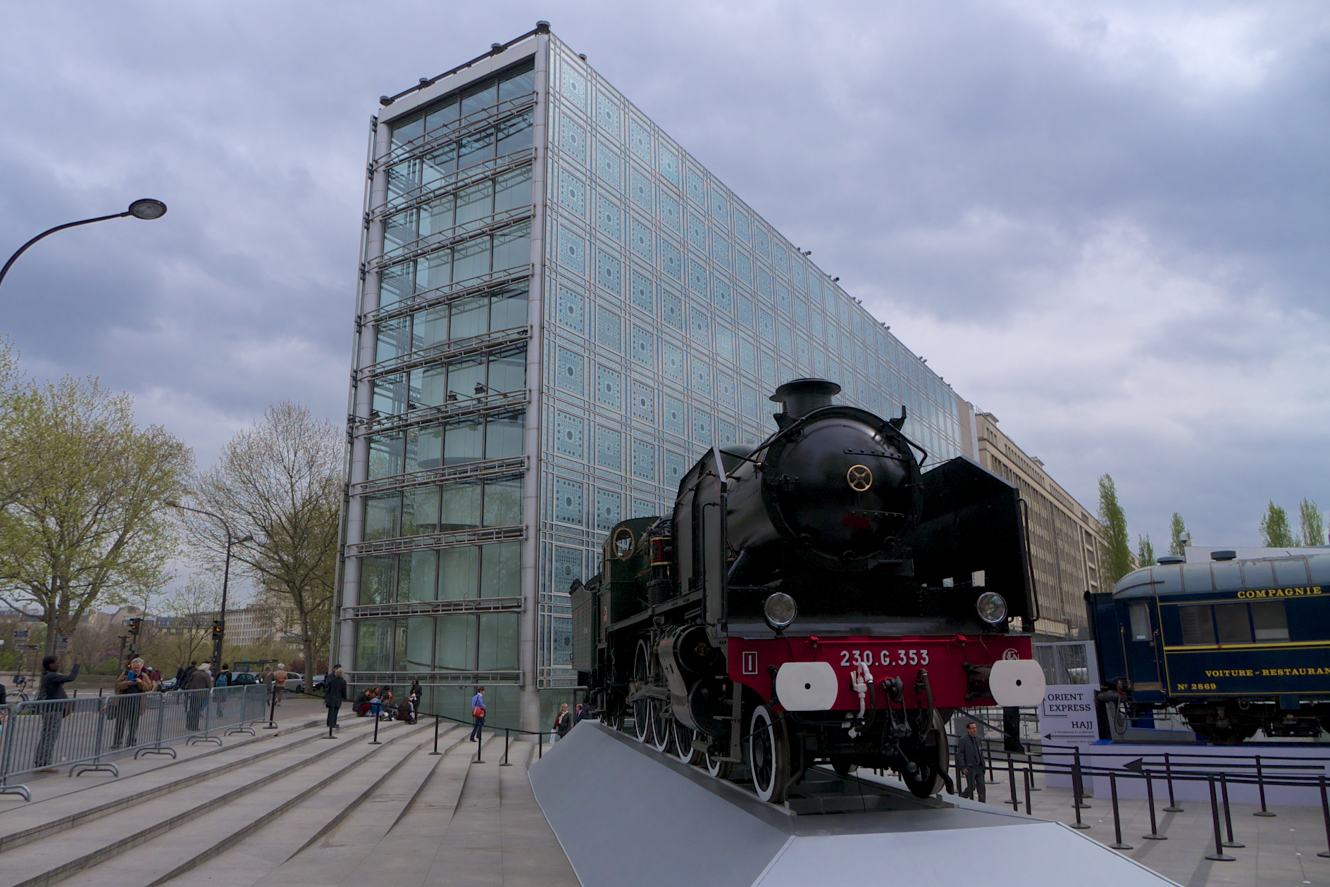 Orient Express Expo-Locomotive 230 G 353-Institut du Monde Arabe-SNCF