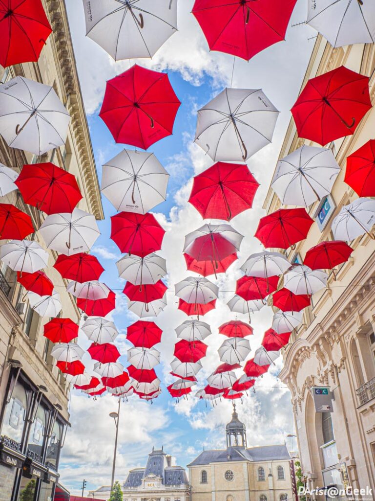 L'installation est visible Rue Bolton au Mans