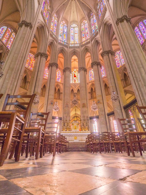Intérieur de la Cathédrale Saint-Julien du Mans