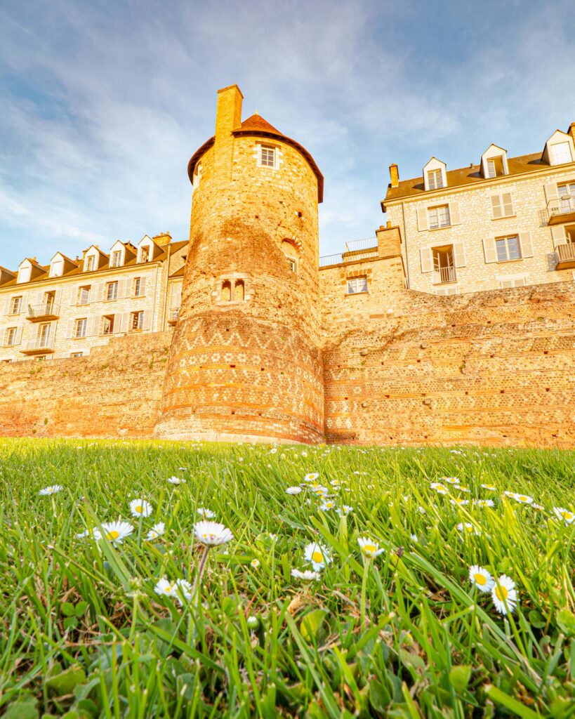 Enceinte gallo-romaine de la Cité Plantagenêt du Mans